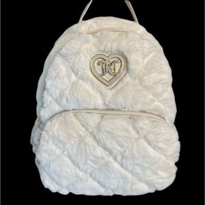 🩷🩷NWT-JUICY COUTURE “LETS GET COZY” FAUX FUR SUPER SOFT BACKPACK🩷🩷